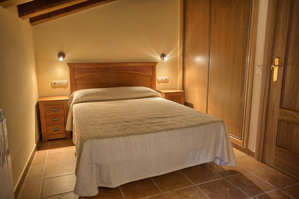 Apartamentos Casa Riu Sahun Rum bild
