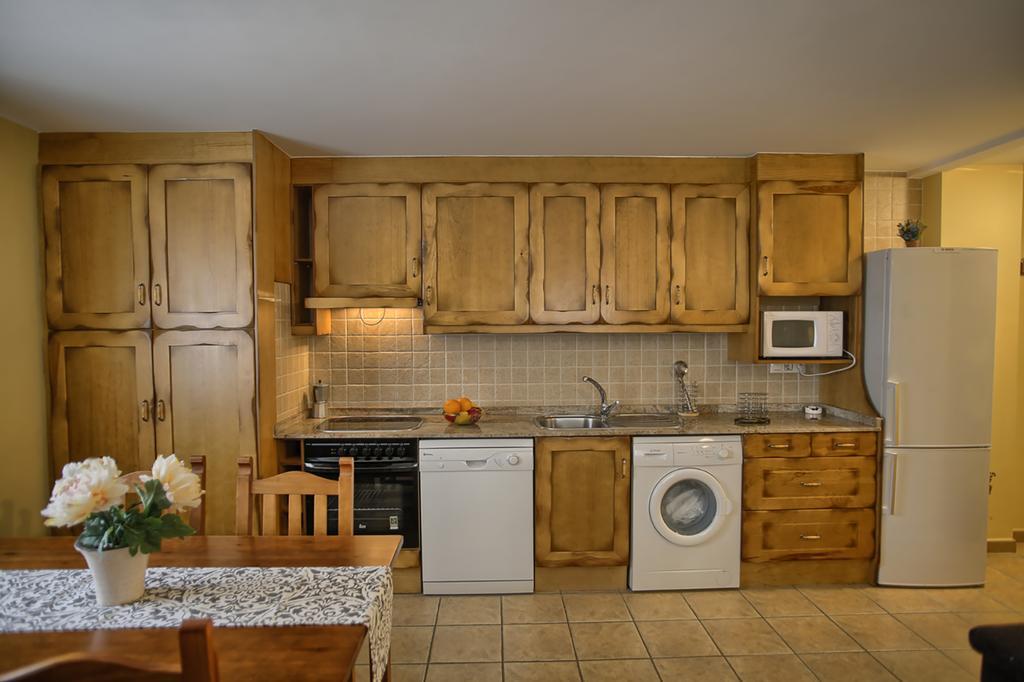 Apartamentos Casa Riu Sahun Rum bild