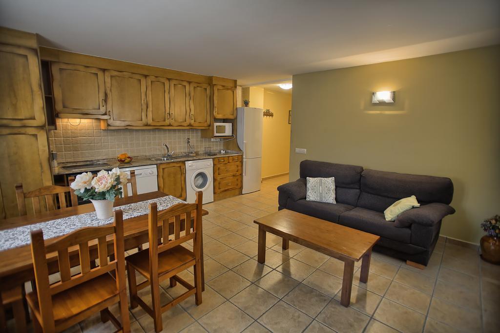 Apartamentos Casa Riu Sahun Rum bild